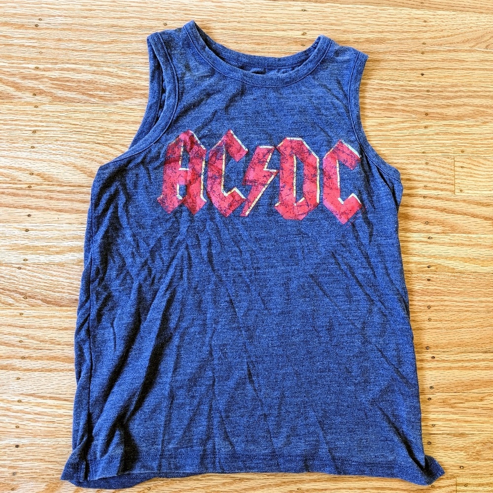 Chaser AC/DC tank